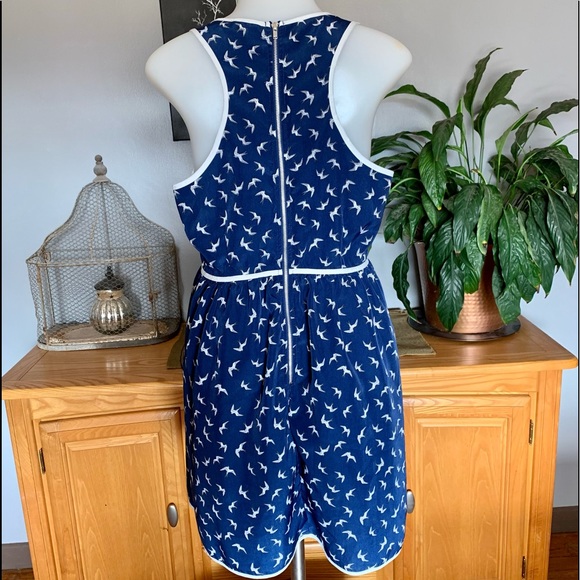 🌵 Beautiful Navy Blue Mini Dress with White Sparrow Bird Print and Piping Sz M - Picture 5 of 7